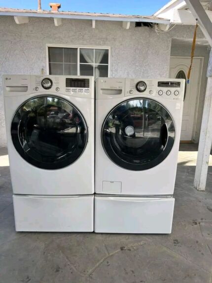 LG FRONT LOADERS (PEDESTALS)
